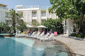 The Sea - Cret Hua Hin