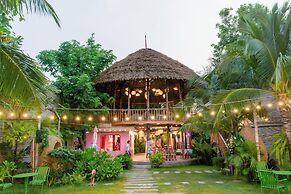The Sea - Cret Hua Hin