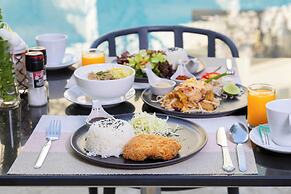 The Sea - Cret Hua Hin