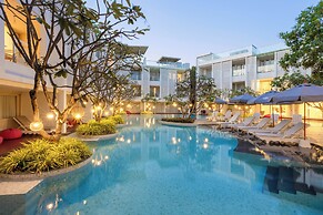 The Sea - Cret Hua Hin