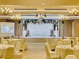The Sea - Cret Hua Hin