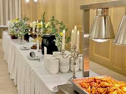 The Sea - Cret Hua Hin