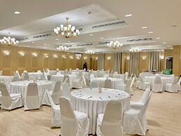 The Sea - Cret Hua Hin