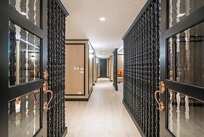 The Sea - Cret Hua Hin