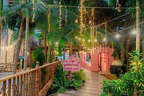 The Sea - Cret Hua Hin