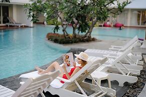 The Sea - Cret Hua Hin