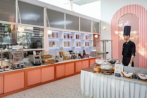 The Sea - Cret Hua Hin