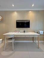 The Sea - Cret Hua Hin