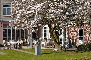 Hotel Recour