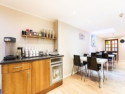 Lost Guest House - Aberdeen