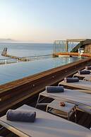 Numa Port Hotel