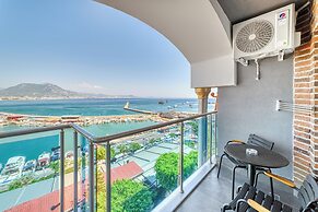 Numa Port Hotel