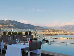 Numa Port Hotel