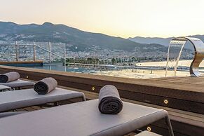 Numa Port Hotel