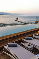 Numa Port Hotel
