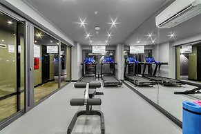 Numa Port Hotel