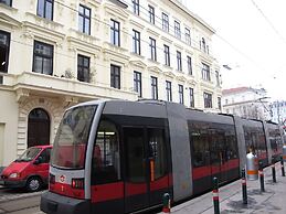 Central Vienna-Living Premium Suite