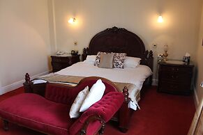 Longview Hotel