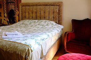 Chambers Of The Boheme - Hostel