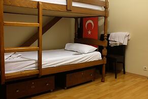 Chambers Of The Boheme - Hostel