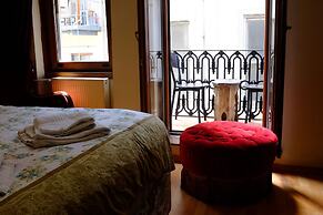 Chambers Of The Boheme - Hostel