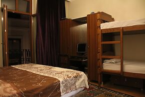 Chambers Of The Boheme - Hostel