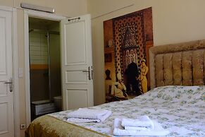 Chambers Of The Boheme - Hostel