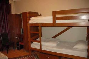 Chambers Of The Boheme - Hostel