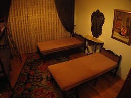 Chambers Of The Boheme - Hostel