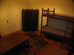 Chambers Of The Boheme - Hostel