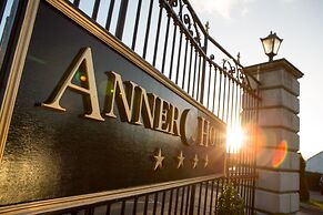 Anner Hotel