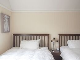 Elmdon Lodge