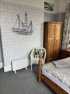 Esklet Guest House
