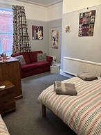 Esklet Guest House