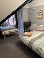 Esklet Guest House