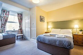 Fountains Guest House