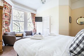 Fountains Guest House