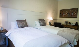 Fountains Guest House