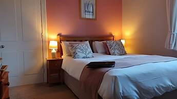 Glan Heulog Guest House