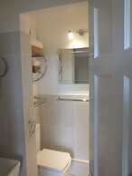 Glan Heulog Guest House