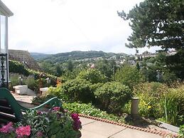 Glan Heulog Guest House