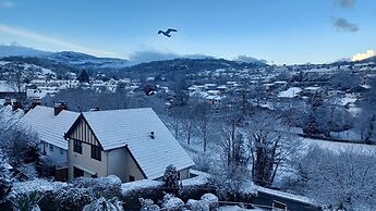 Glan Heulog Guest House