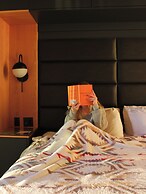 Duffin Cove Oceanfront Lodging