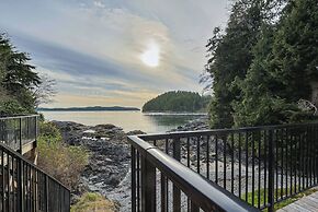 Duffin Cove Oceanfront Lodging