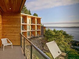 Duffin Cove Oceanfront Lodging