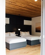 Duffin Cove Oceanfront Lodging