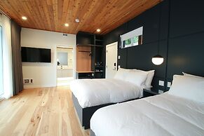 Duffin Cove Oceanfront Lodging