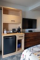 Duffin Cove Oceanfront Lodging
