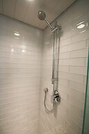 Duffin Cove Oceanfront Lodging