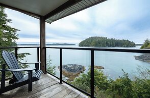 Duffin Cove Oceanfront Lodging
